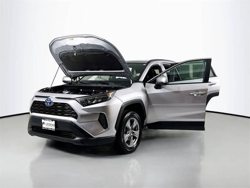 2022 Toyota RAV4 Hybrid LE