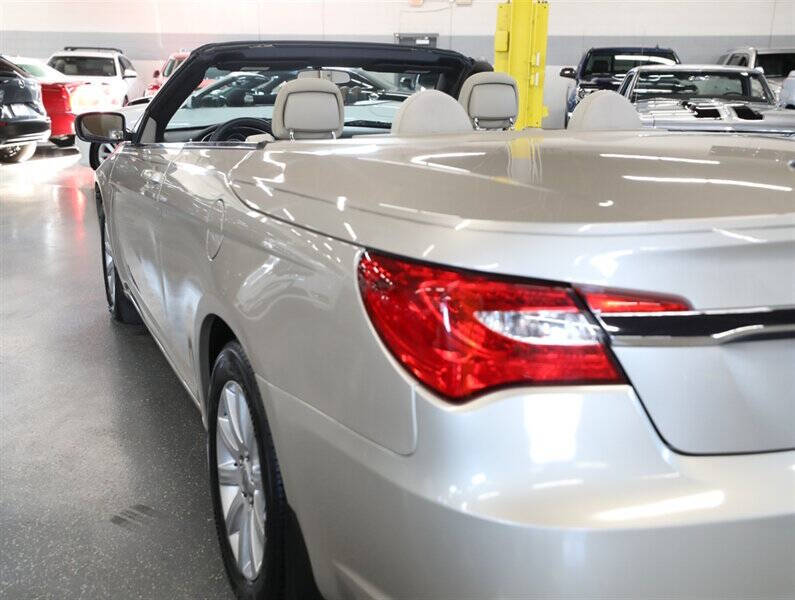2013 Chrysler 200 Touring
