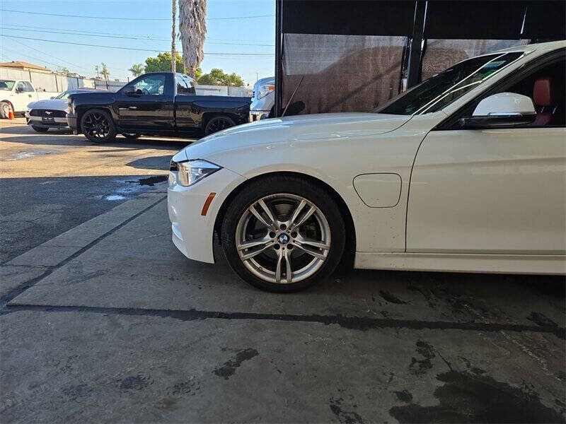 2017 BMW 3 Series 330e iPerformance