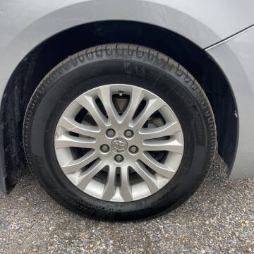 2015 Toyota Sienna XLE 8-Passenger