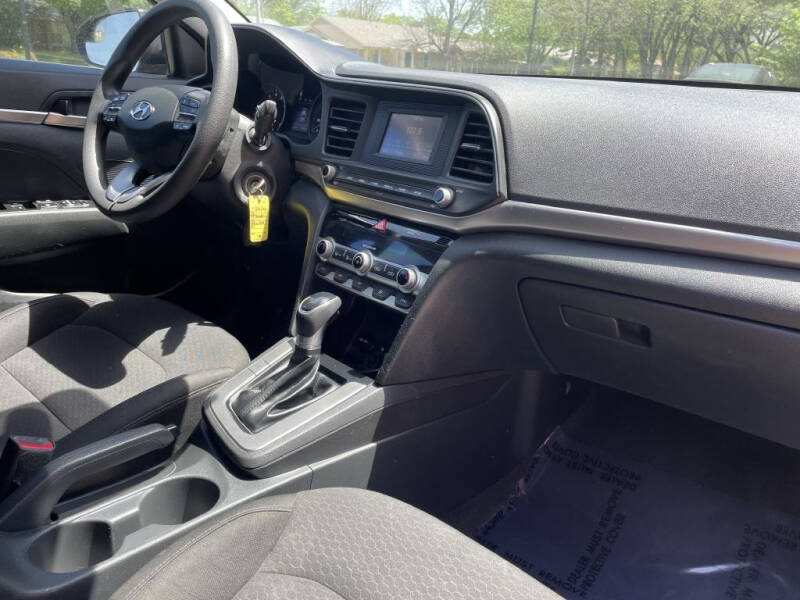 2020 Hyundai Elantra