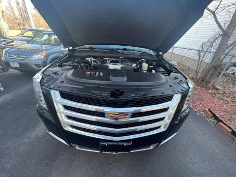 2015 Cadillac Escalade Luxury