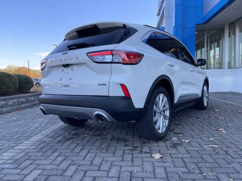 2021 Ford Escape Hybrid Titanium