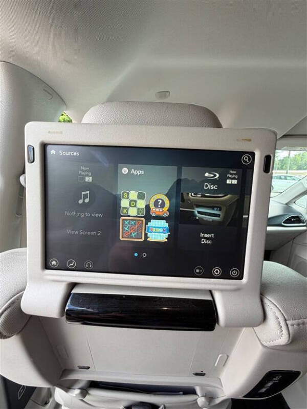 2017 Chrysler Pacifica Touring-L Plus