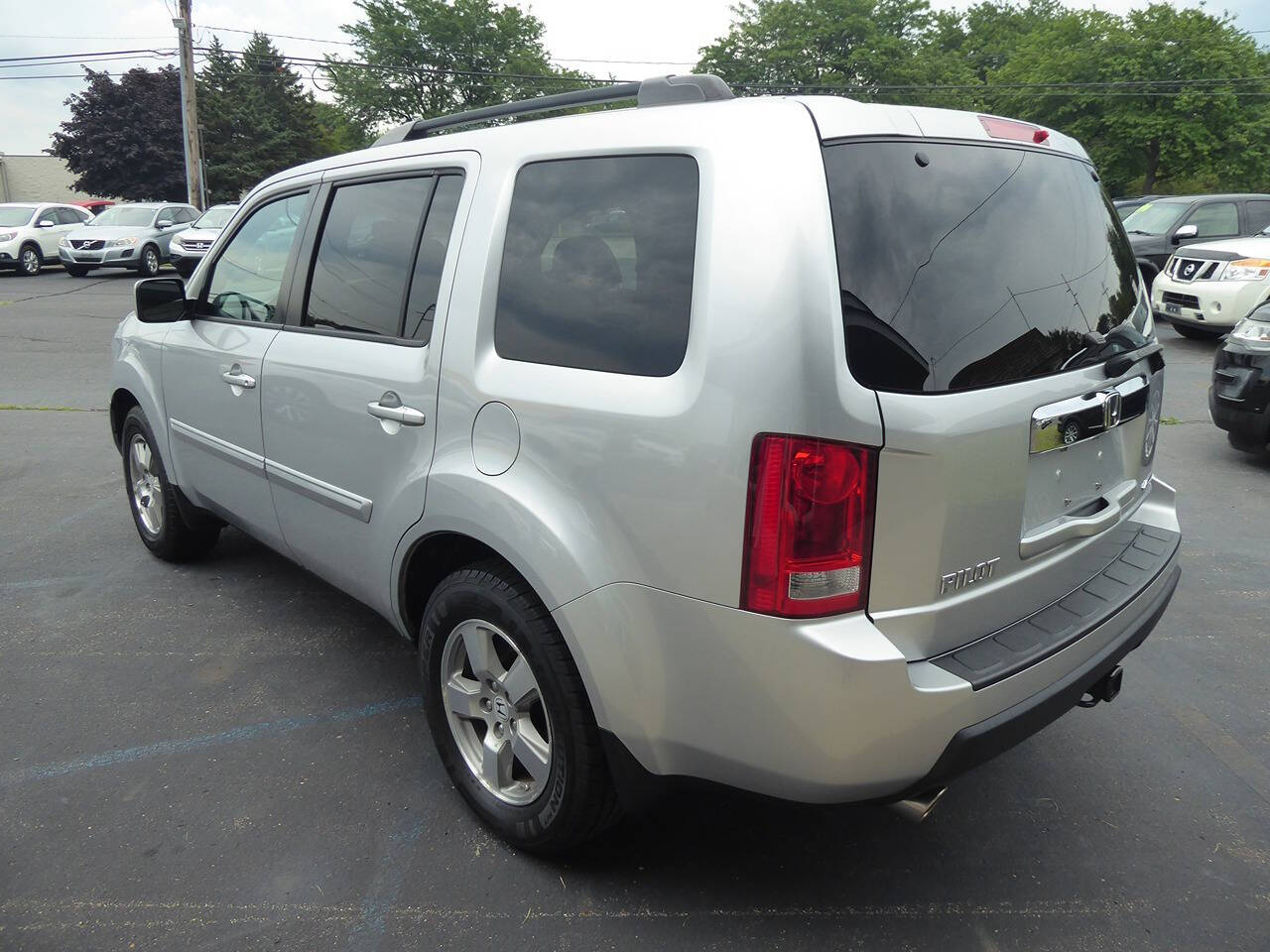 2011 Honda Pilot for sale at Lakeshore Autos in Holland, MI