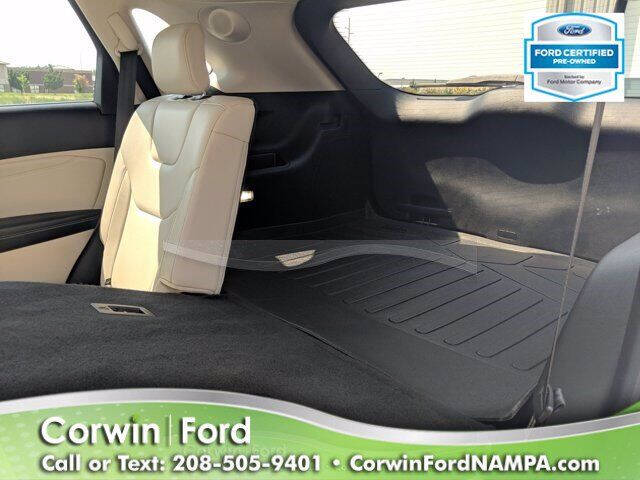 2018 Ford Edge Titanium