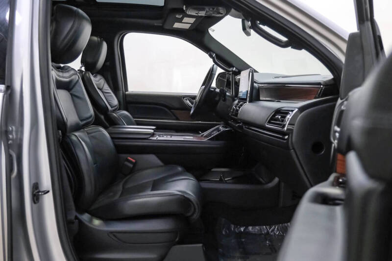 2018 Lincoln Navigator Select