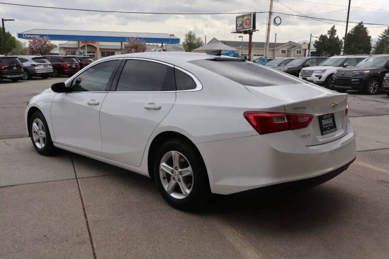 2022 Chevrolet Malibu LS