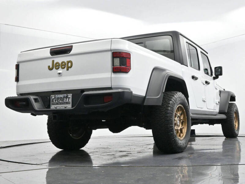2024 Jeep Gladiator Sport
