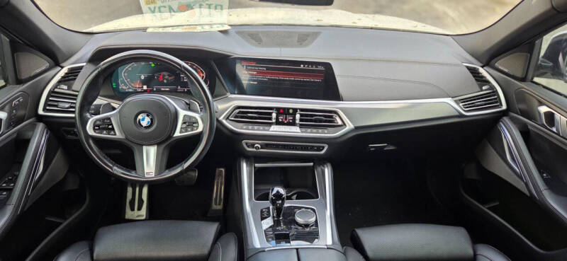 2023 BMW X6 xDrive40i