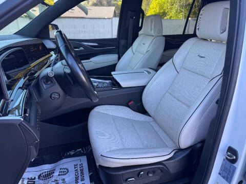 2022 Cadillac Escalade ESV Sport