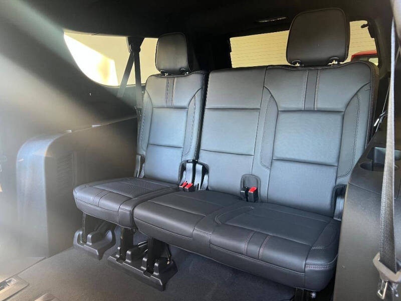 2021 Chevrolet Suburban RST