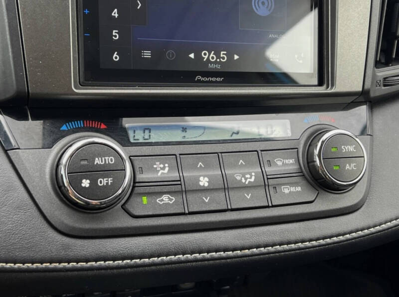 2016 Toyota RAV4 Hybrid Limited