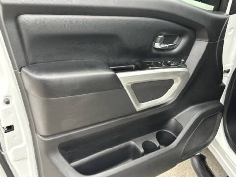 2019 Nissan Titan SV