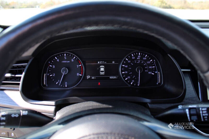 2020 Kia Cadenza Limited