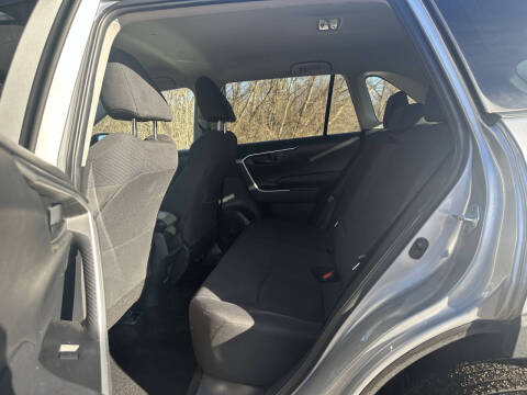 2019 Toyota RAV4 LE