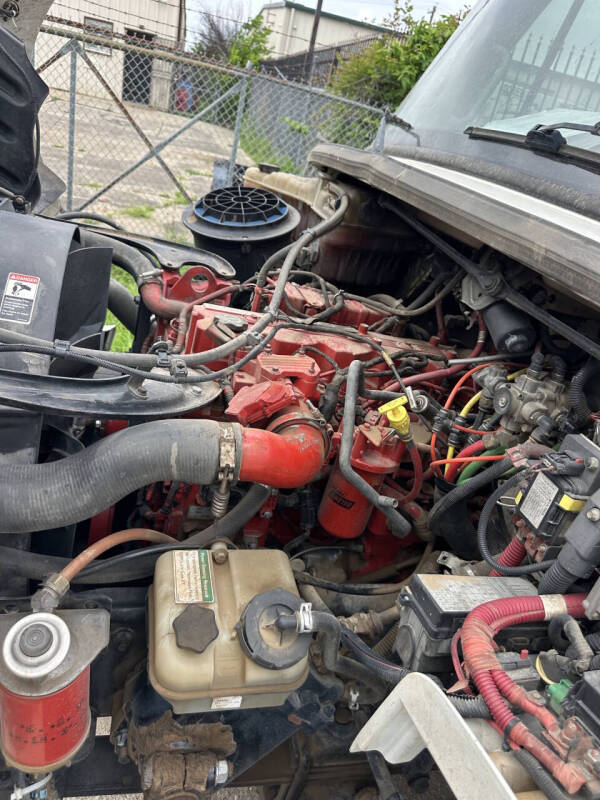 2015 Freightliner M2 106
