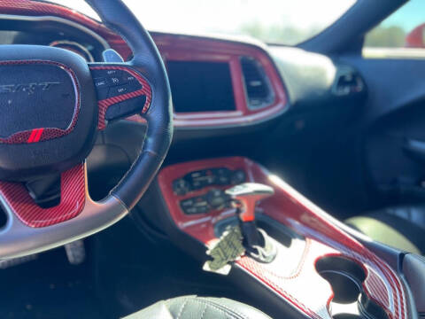2015 Dodge Challenger SRT Hellcat