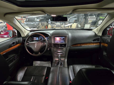 2014 Lincoln MKT