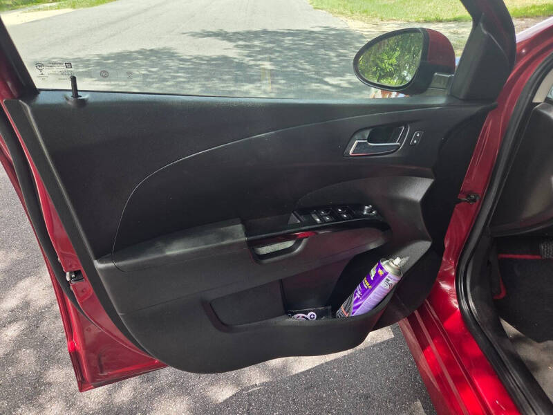 2019 Chevrolet Sonic LT Auto