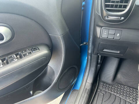 2019 Kia Soul +