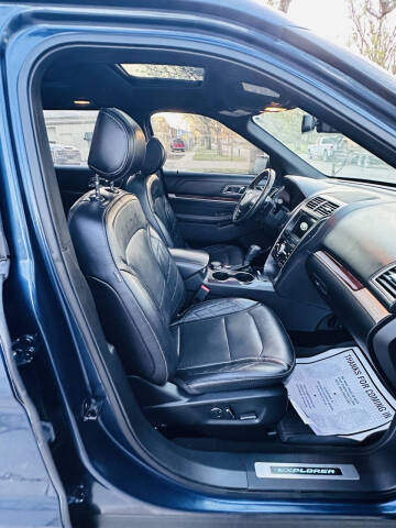 2017 Ford Explorer Platinum