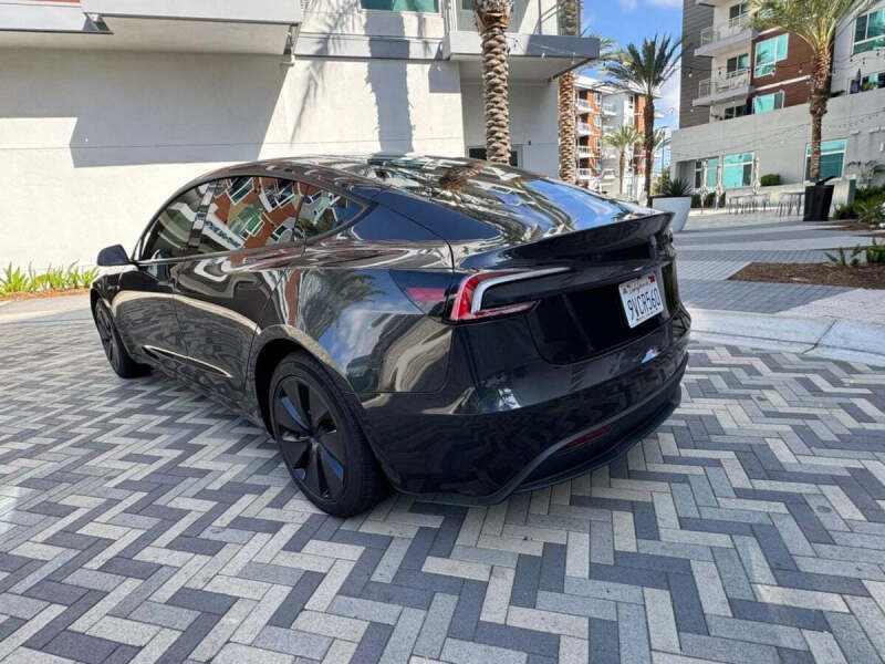 2025 Tesla Model 3 Long Range