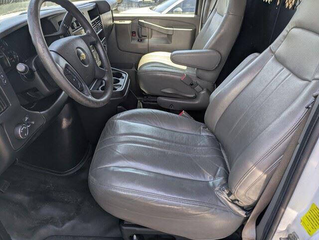 2021 Chevrolet Express 2500