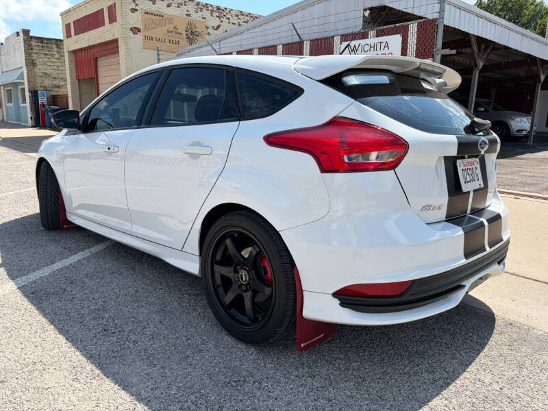 2016 Ford Focus ST