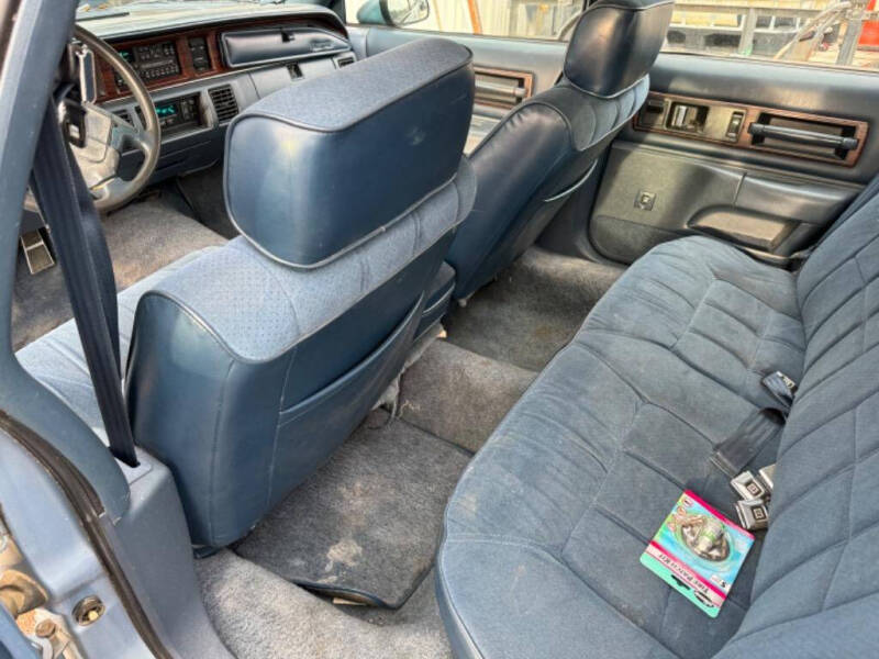 1992 Oldsmobile Custom Cruiser