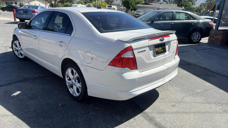 2012 Ford Fusion SE photo 5