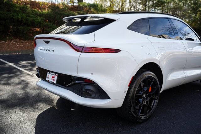 2022 Aston Martin DBX