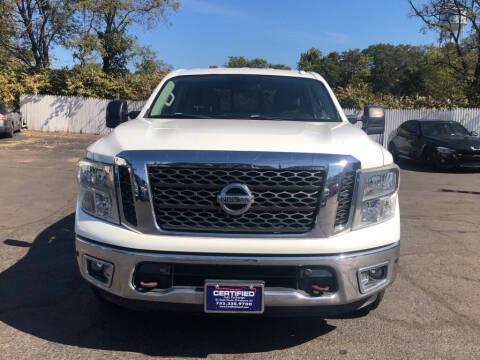 2017 Nissan Titan SV