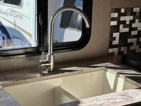 2019 Winnebago Outlook