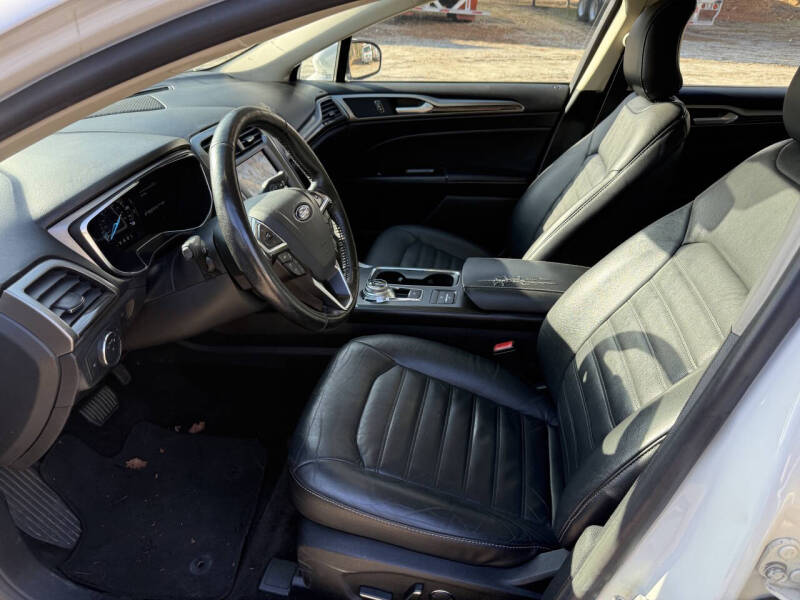 2017 Ford Fusion Hybrid SE