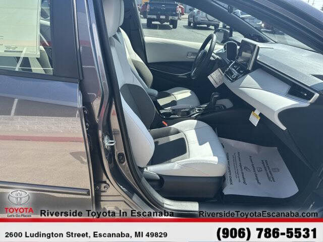 2025 Toyota Corolla Hatchback XSE