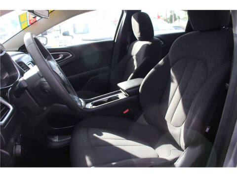 2016 Chrysler 200