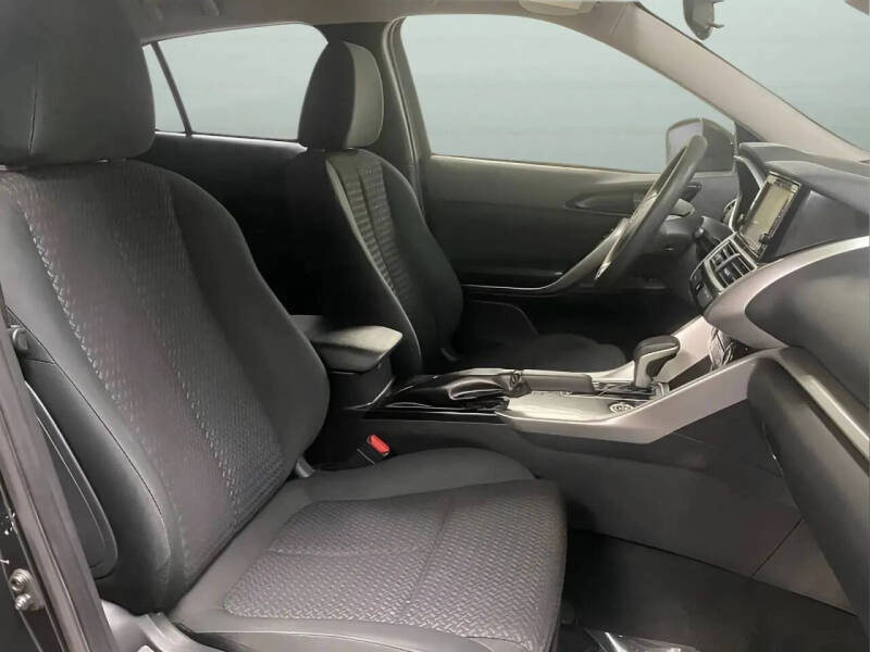 2020 Mitsubishi Eclipse Cross ES