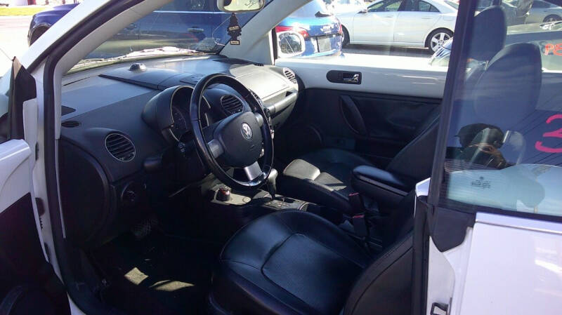 2009 Volkswagen New Beetle Convertible Base PZEV