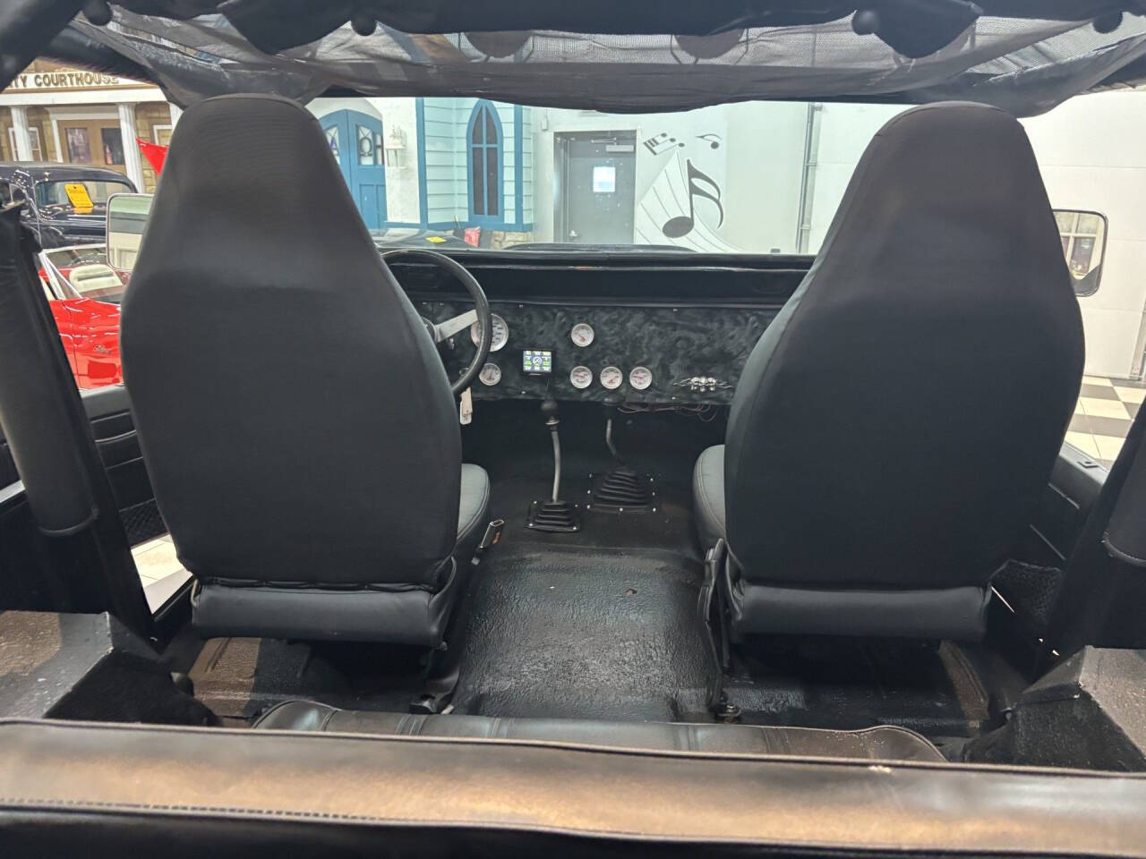 1984 Jeep Renegade 18