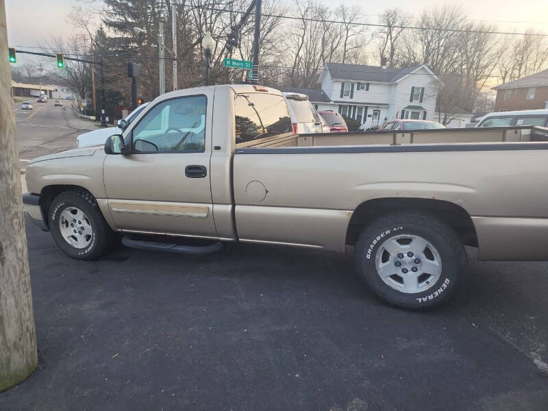 2005 Chevrolet Silverado 1500 for sale at Maximum Auto Group II INC in Cortland OH