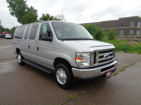 2011 Ford E-Series E-350 SD XLT