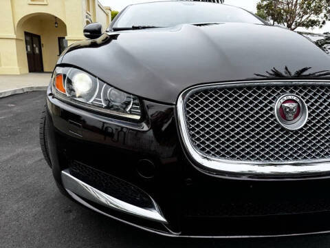 2015 Jaguar XF 2.0T Premium