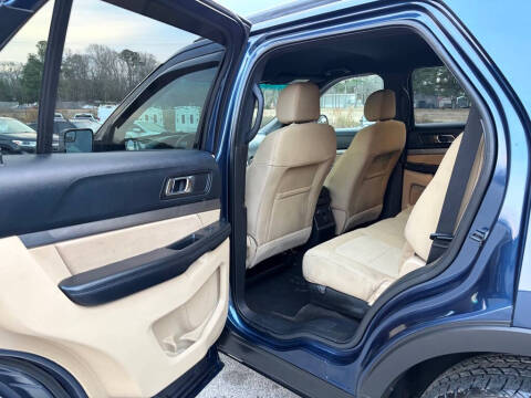 2016 Ford Explorer