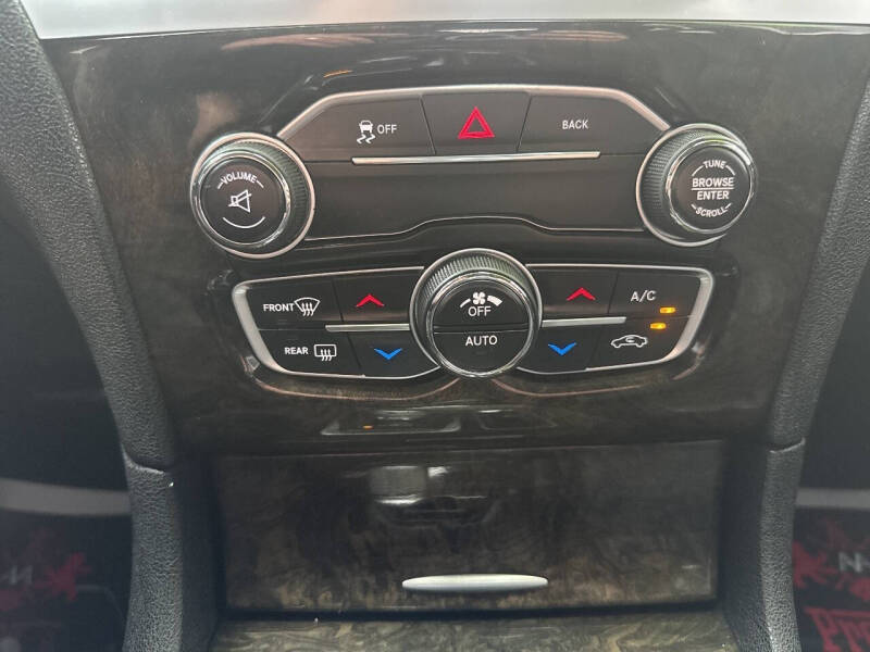 2015 Chrysler 300 C