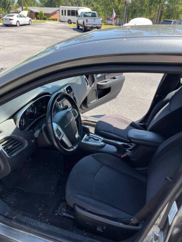 2013 Chrysler 200 Touring