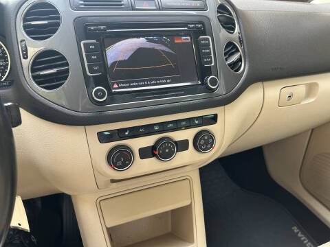 2015 Volkswagen Tiguan SE