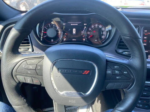 2017 Dodge Challenger SXT Plus