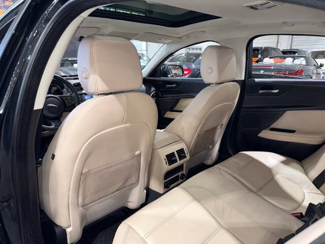 2017 Jaguar XE 20d Prestige