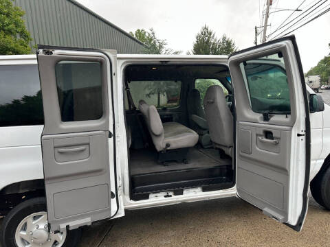 2001 Ford E-Series E-350 SD XLT